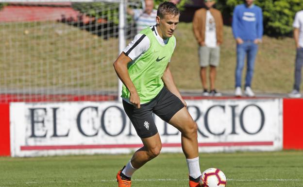 Robin Lod, baja en el Sporting para el partido del domingo frente al Numancia