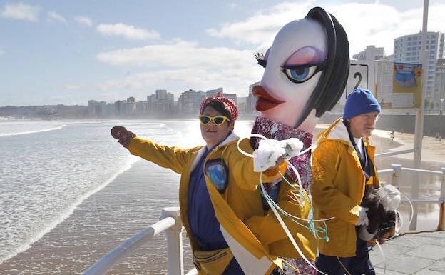 De Sardashian a Cuca, la sardina cambia de nombre