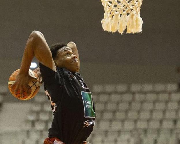 L'Hospitalet frena al Teslacard