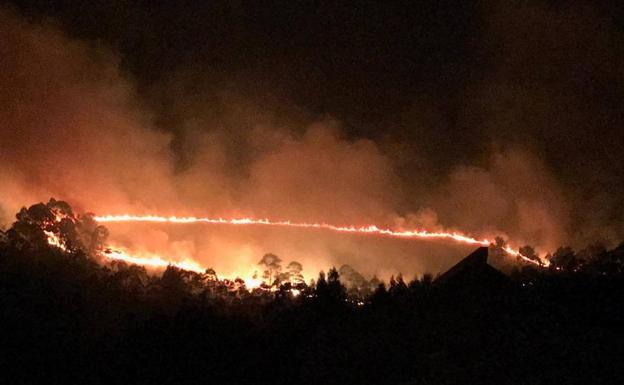 Incendios en Asturias | Sánchez ofrece al Principado los medios necesarios para extinguir incendios