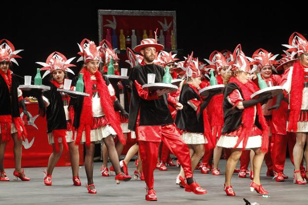 Los Restallones | «La sidra ye lo más prestoso, la sangre de nuestras venas»