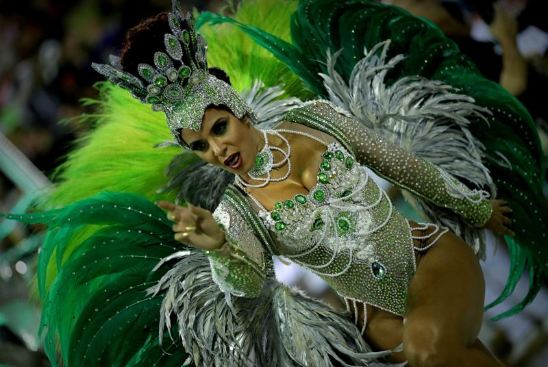 La magia y la sensualidad del Carnaval desbordan Río