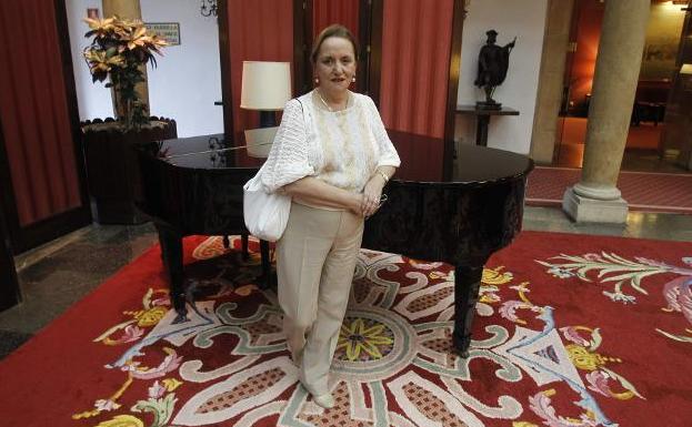 «Sigue habiendo doctoras a las que solo les ofrecen ser azafatas»