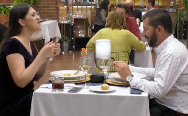 ¿Santiago Abascal en First Dates? La imagen de la polémica