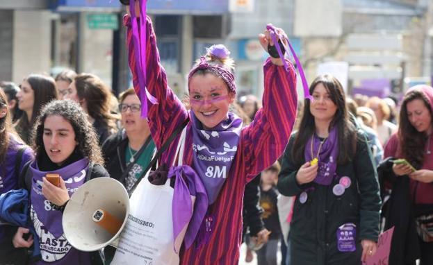 Ambiente reivindicativo en la concentración de Avilés