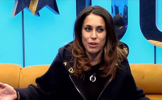 GH Dúo | Desagradable episodio de Carolina Sobe en el lavabo