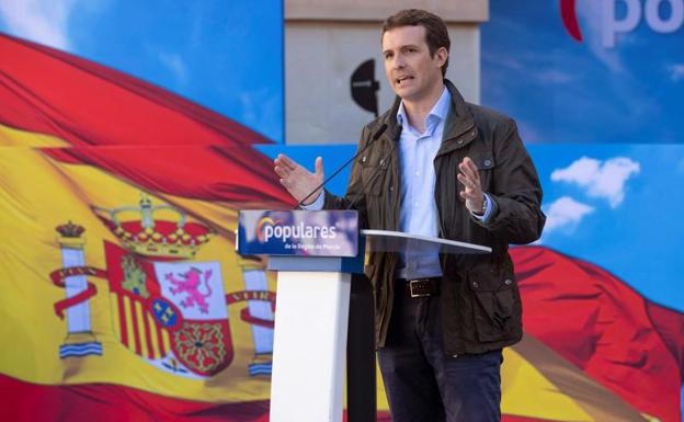 Casado apuesta por una ley que favorezca la maternidad frente al aborto