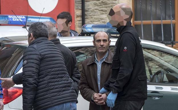 Javier Ledo golpeó a Paz Fernández con un rodillo de cocina antes de matarla con una piedra