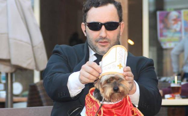 Las mascotas, protagonistas en el carnaval de Cangas