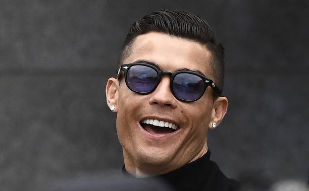 Cristiano Ronaldo, ni un pelo de tonto