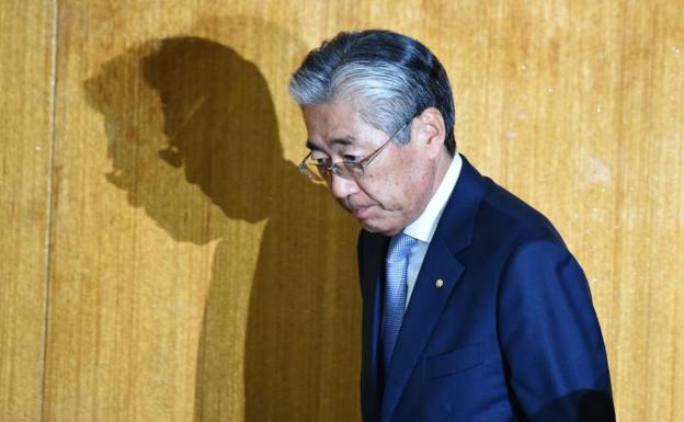 El artífice de Tokio 2020, procesado por corrupción, se retira