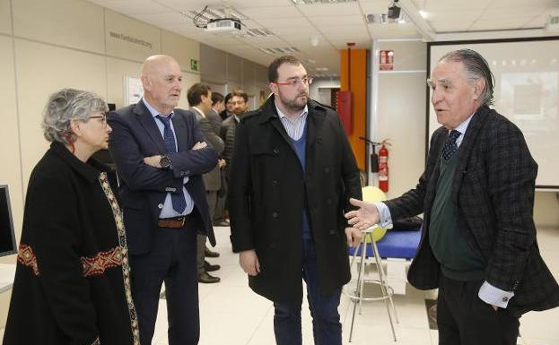 Adrián Barbón aboga por la innovación para frenar la crisis demográfica en Asturias