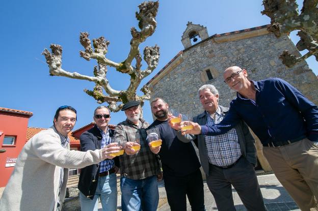 Sariego se suma a la petición de que la sidra sea Patrimonio de la Humanidad