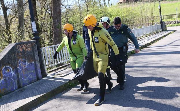 Localizan el cadáver de una mujer flotando en el río Nora en Siero