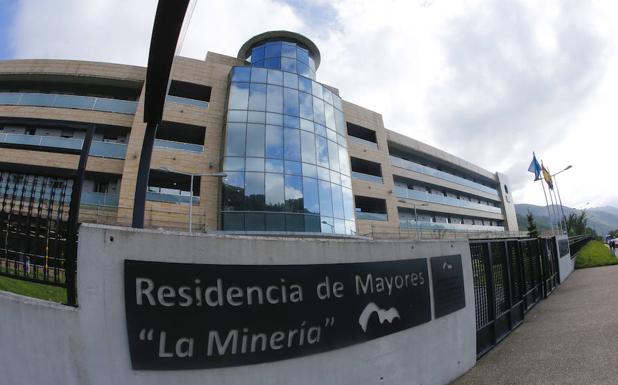 La directora del residencial del Montepío en Roquetas de Mar afirma que «jamás tuvo acceso» a las cuentas del complejo entre 2007 y 2017