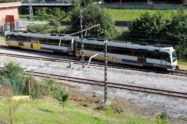 Multa de 118 millones a 15 empresas por repartirse obras del tren en Asturias