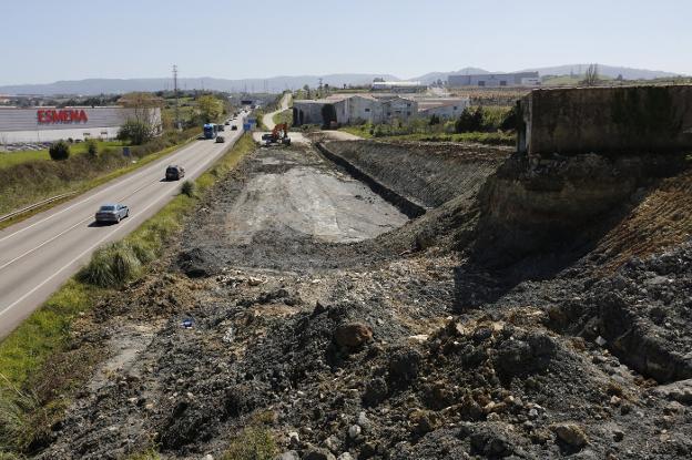 Fomento reactiva las obras de los accesos a El Musel tras pasar más de un año paralizadas