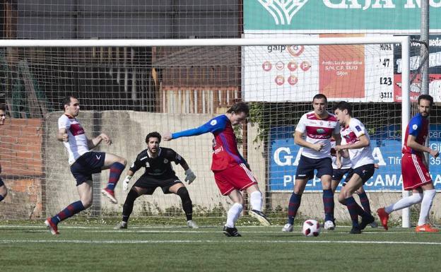 Balsámica victoria del Gijón Industrial en el derbi ante el Ceares