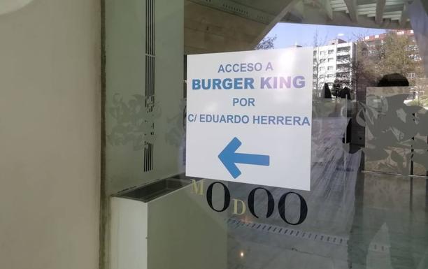 Al Burger King del Calatrava, por la puerta de emergencia