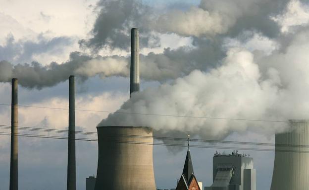 Bruselas investiga la importación de energía producida con carbón desde Marruecos