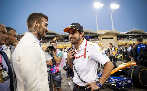 Alonso y Beckham comparten experiencias en Bahréin