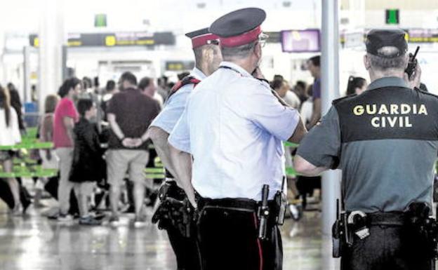 Amenaza de huelga en los aeropuertos para finales de la Semana Santa