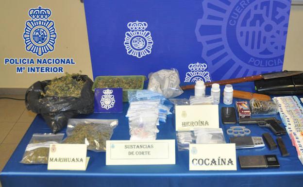 La Policía desmantela un punto de venta de droga en Gijón
