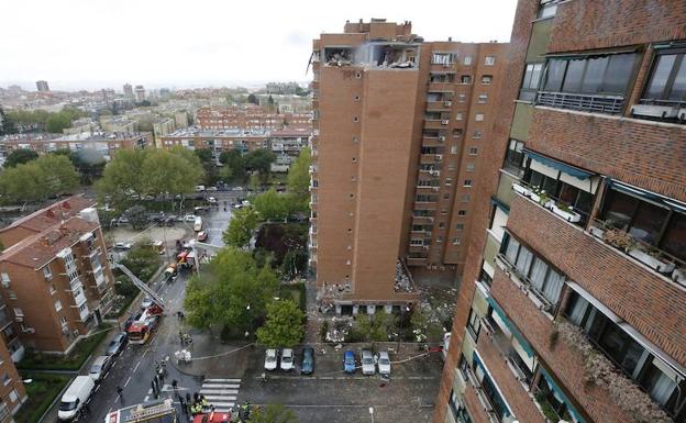 Heridas 16 personas por una explosión de gas en un edificio de Madrid