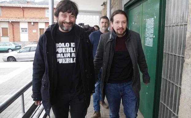 Iglesias a Casado: «Hubo un bárbaro que se burló del asturiano y yo le digo asturiano, llingua oficial»