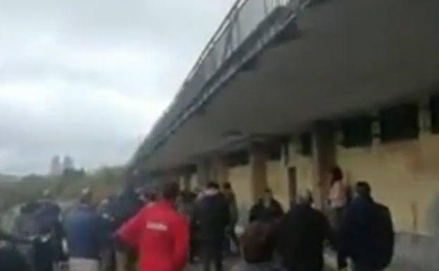 Lamentable trifulca al término de un partido de infantiles en Gijón