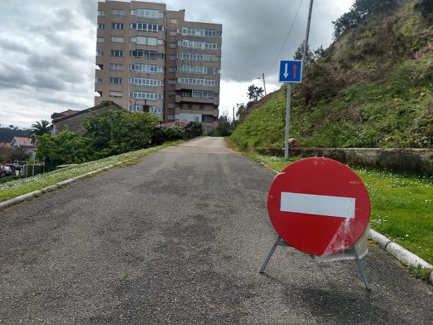 Dos meses de cierre por un argayo