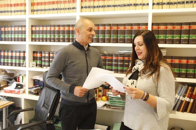 Los vecinos contrarios a la gasolinera de Viñao proponen reiniciar su tramitación