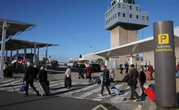 Asturias rozará las 3.000 plazas aéreas internacionales durante la Semana Santa