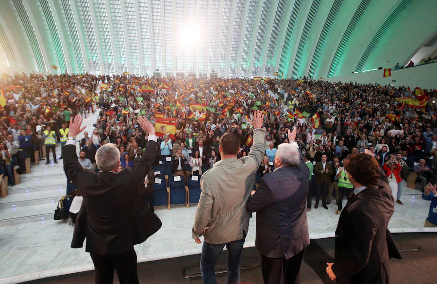 santiago-abascal-vox-oviedo%20(19).jpg