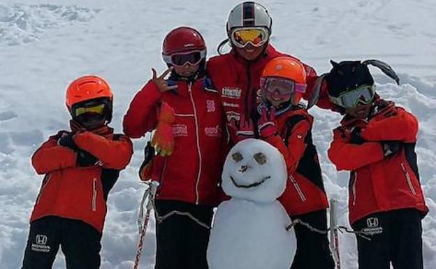 Las estaciones de esquí asturianas registran dos mil esquiadores en el fin de semana