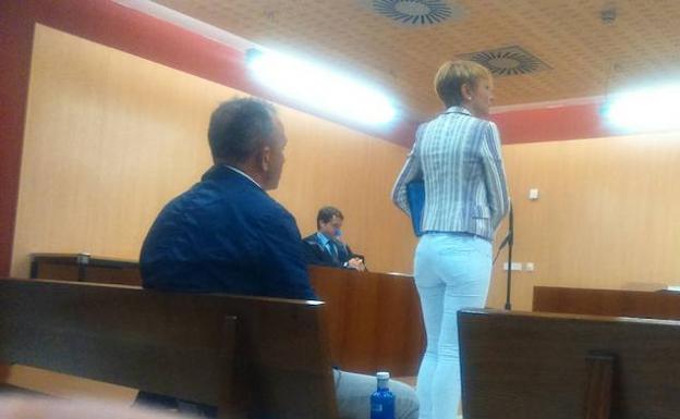 Ratifican un año de cárcel para la exmujer de 'Juanele' por la denuncia falsa contra él