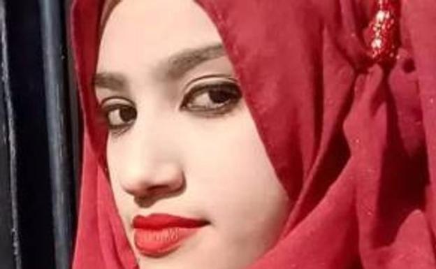 Queman viva a una joven en Bangladesh por denunciar acoso sexual