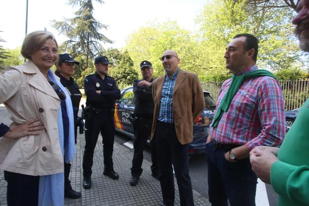 Tres detenidos tras agredir a dos policías en la Comida en la Calle de Avilés