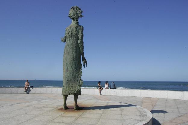 «La 'Madre del Emigrante' señala a Groenlandia»