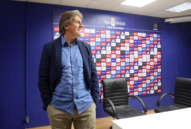 Real Oviedo | Sergio Egea: «No podemos vivir de la historia del club, tenemos que escribirla nosotros»