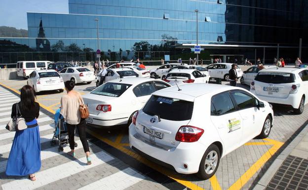 El Principado, partidario del transporte colectivo en entornos como el del HUCA