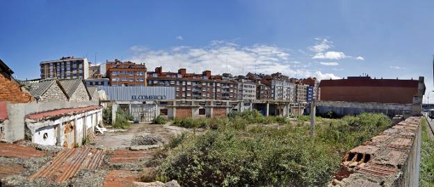 Urbanismo da luz verde al levantamiento de tres torres en el entorno del plan de vías