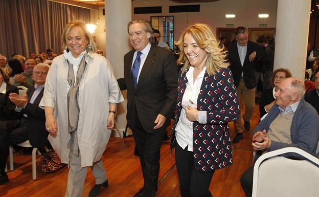 El PP asturiano se sume en el desconcierto