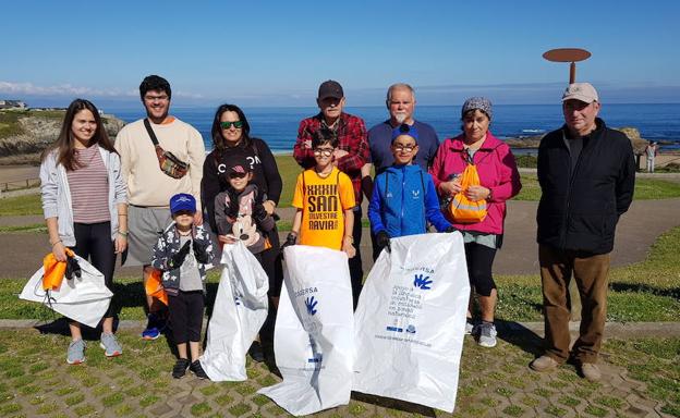 Una costa limpia en Tapia de Casariego