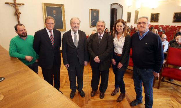 José Ramón Tolivar Faes, el padre médico que «fabricaba juguetes»