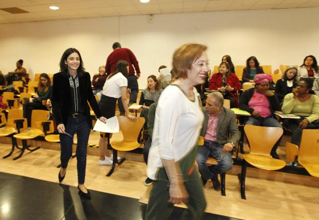«El 58% de las personas en paro de Gijón son mujeres», advierte la edil Ana Braña