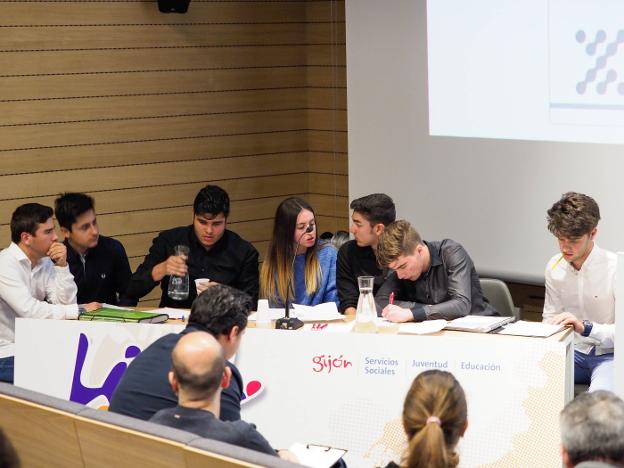 El móvil, adicción o herramienta en los centros educativos