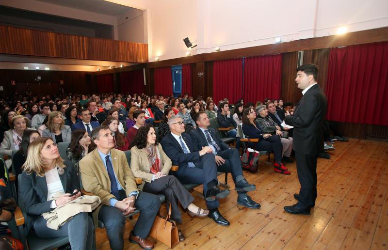 Premio a los Paparazzi de la Tabla Periódica en Oviedo