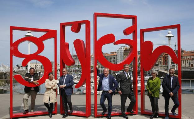 La incertidumbre domina el primer proceso electoral tras la 'era Moriyón'