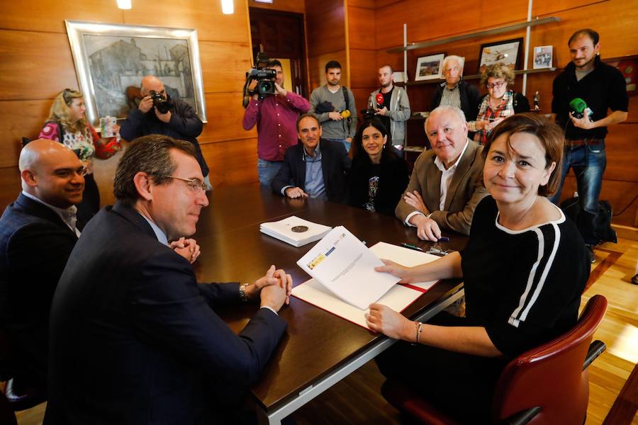 Moriyón, tras la firma del plan de vías: «Este proyecto no tiene marcha atrás»